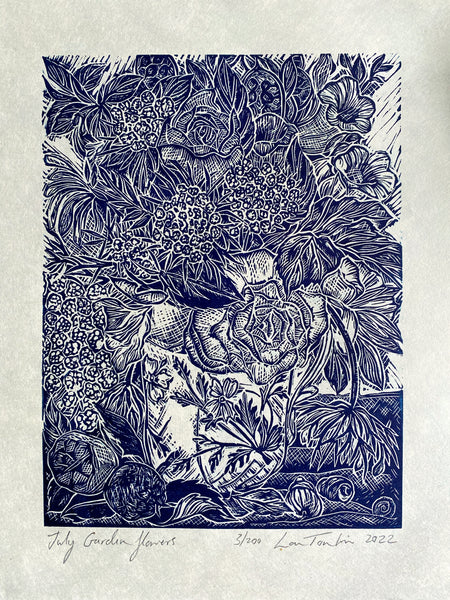 July garden flowers